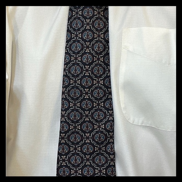 Christian Dior Italian wool, made in the USA, classy and elegant - Picture 4 of 7